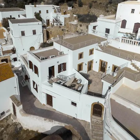 Сasa de vacaciones Kilistra Lindian Living