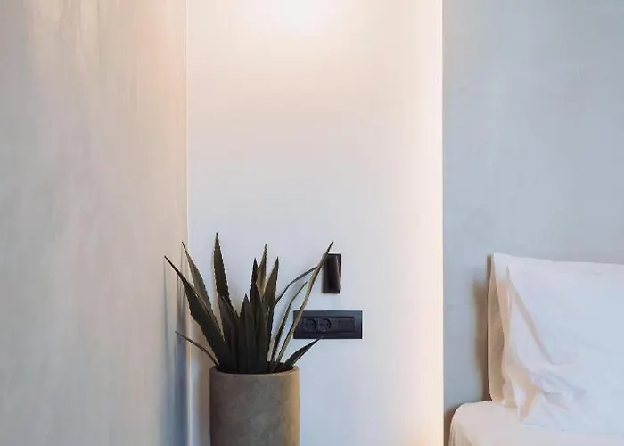 Kilistra Lindian Living *