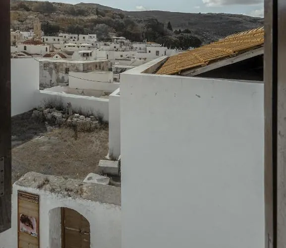 בית נופש Kilistra Lindian Living *