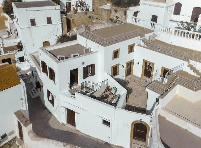 בית נופש Kilistra Lindian Living